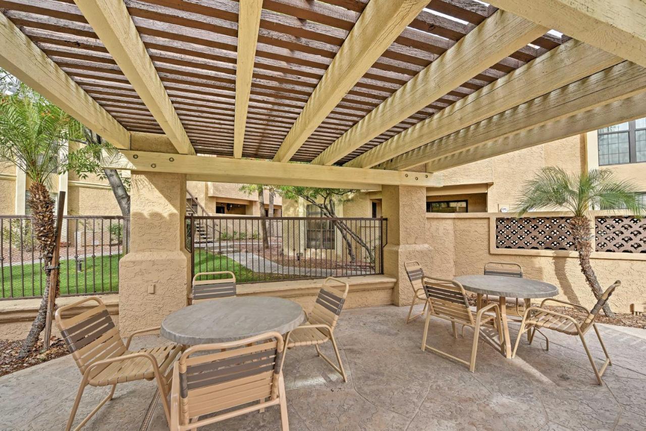 Phoenix Condo With Balcony And Spa - 14 Mi To Downtown 외부 사진